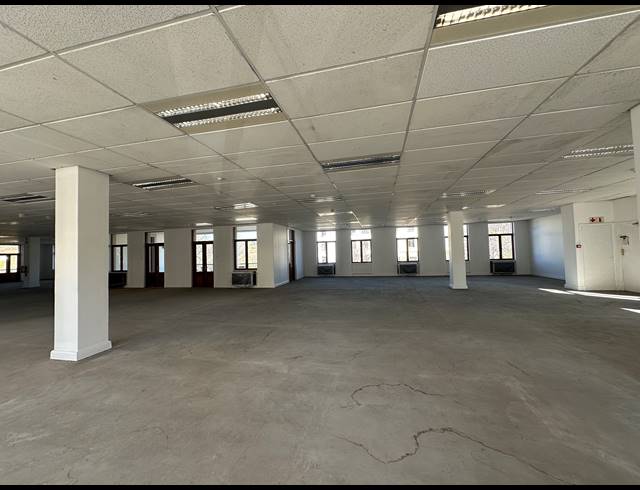 684M² OFFICE TO LET IN SANDTON CENTRAL